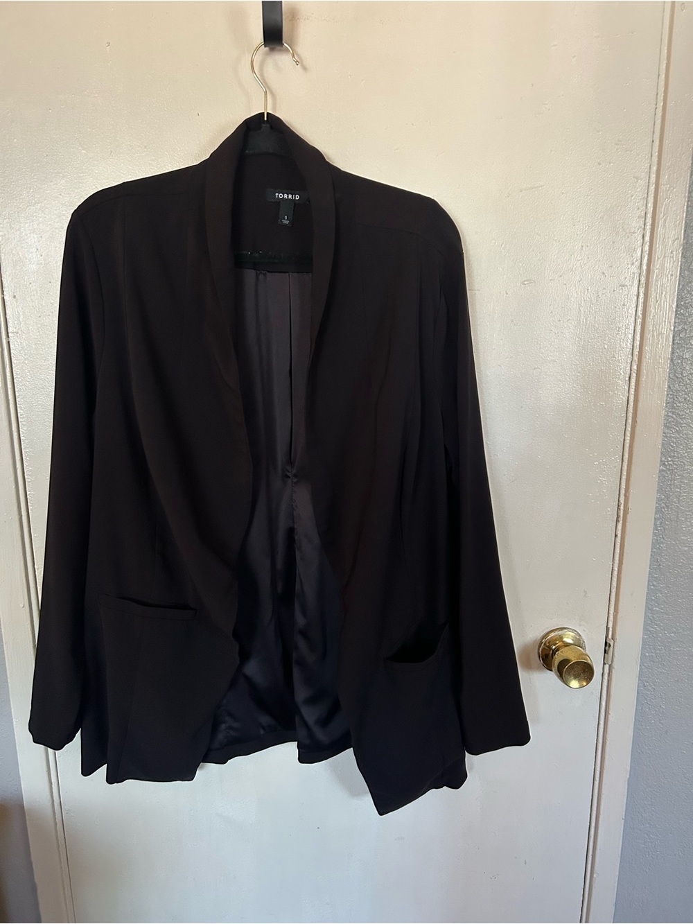 torrid Black Open-Front Shawl Collar Blazer